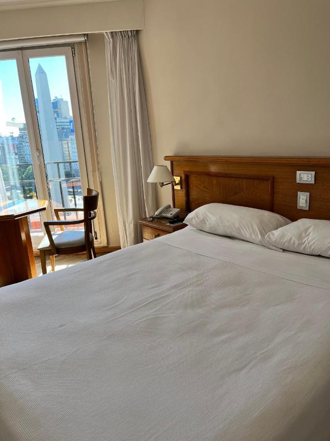 HABITACIÓN ESTANDAR CAMA GRANDE VISTA CIUDAD