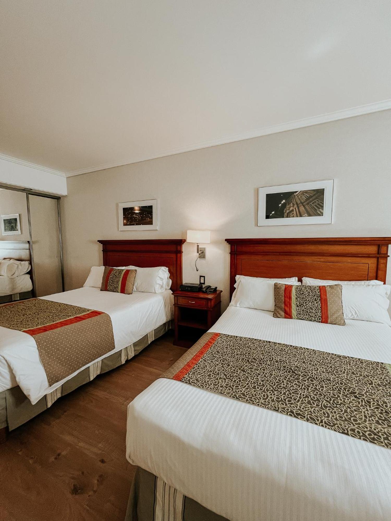Deluxe Room,1543792672:JPEG