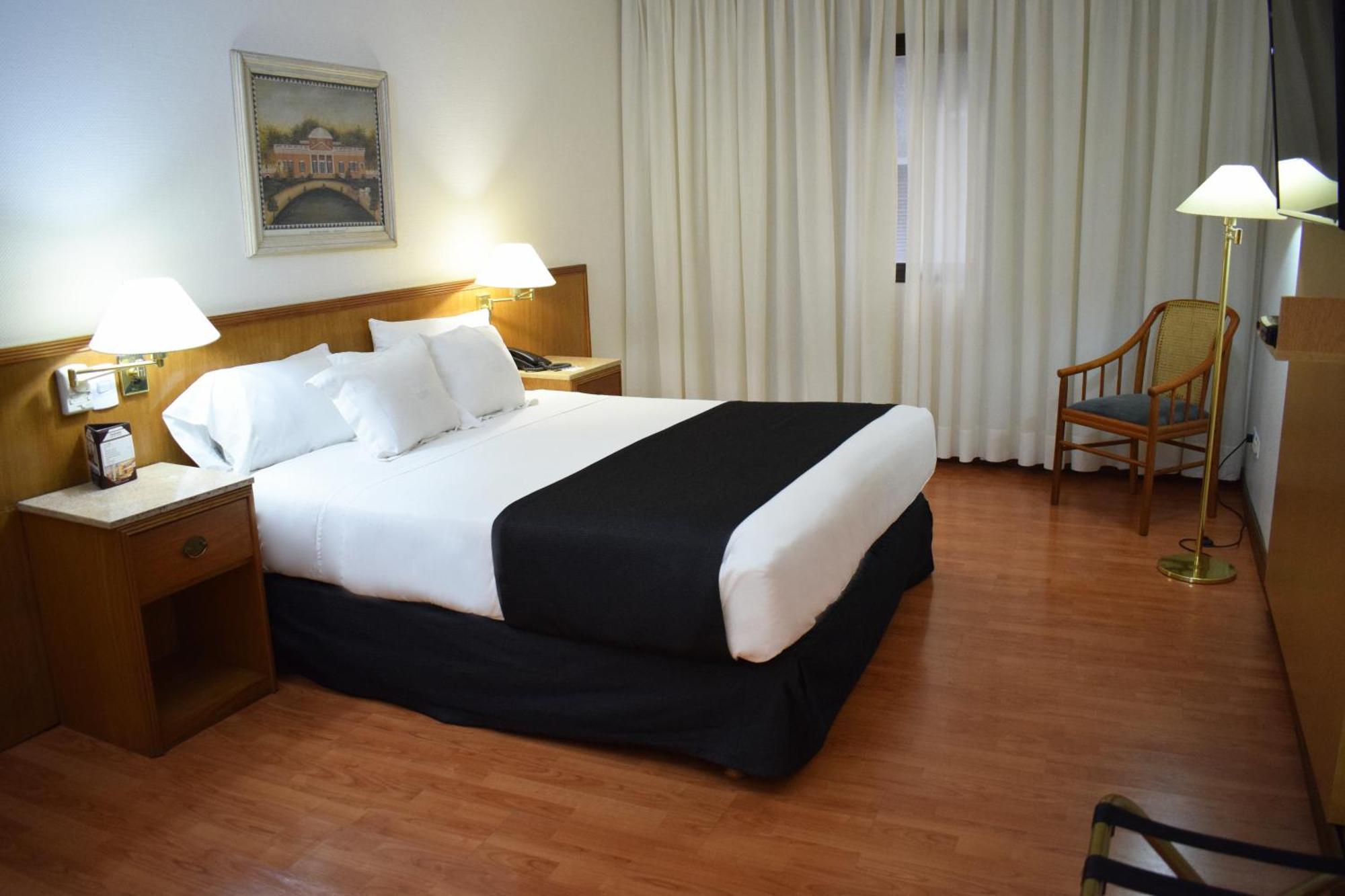 Standard Queen Room,1730023653:JPEG