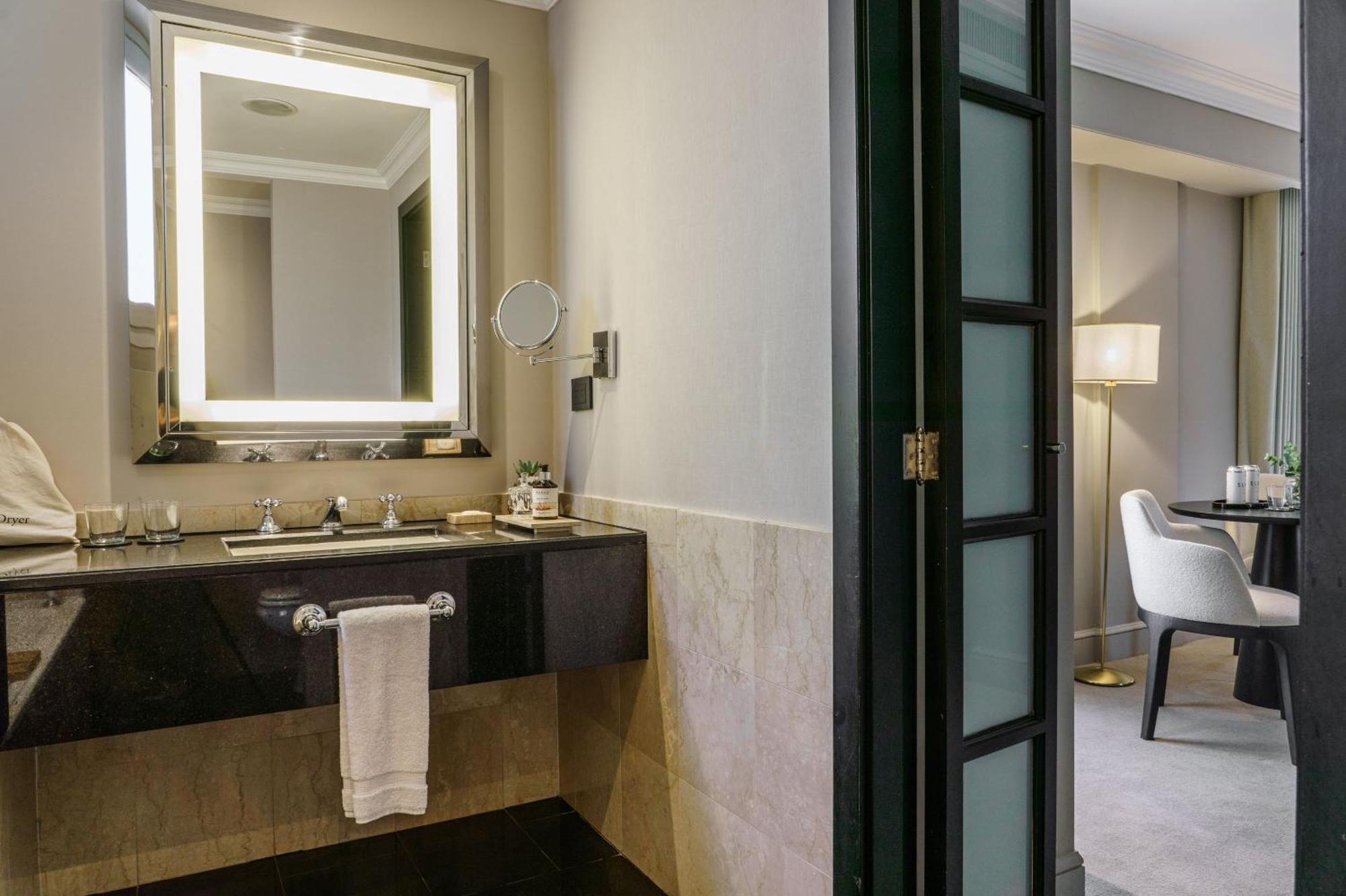 Premier Room